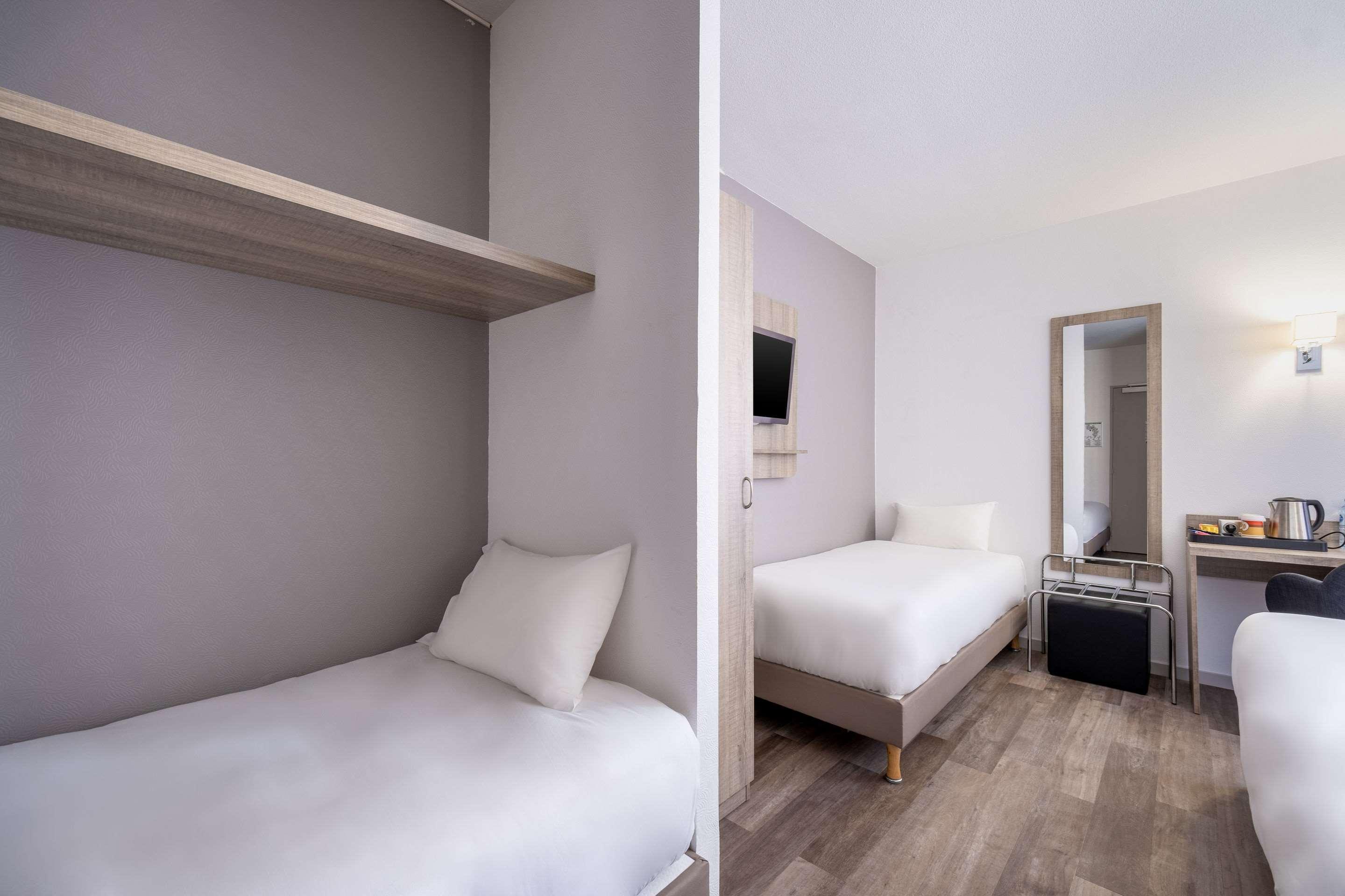 Hotel Le Circuit Le Mans Eksteriør billede