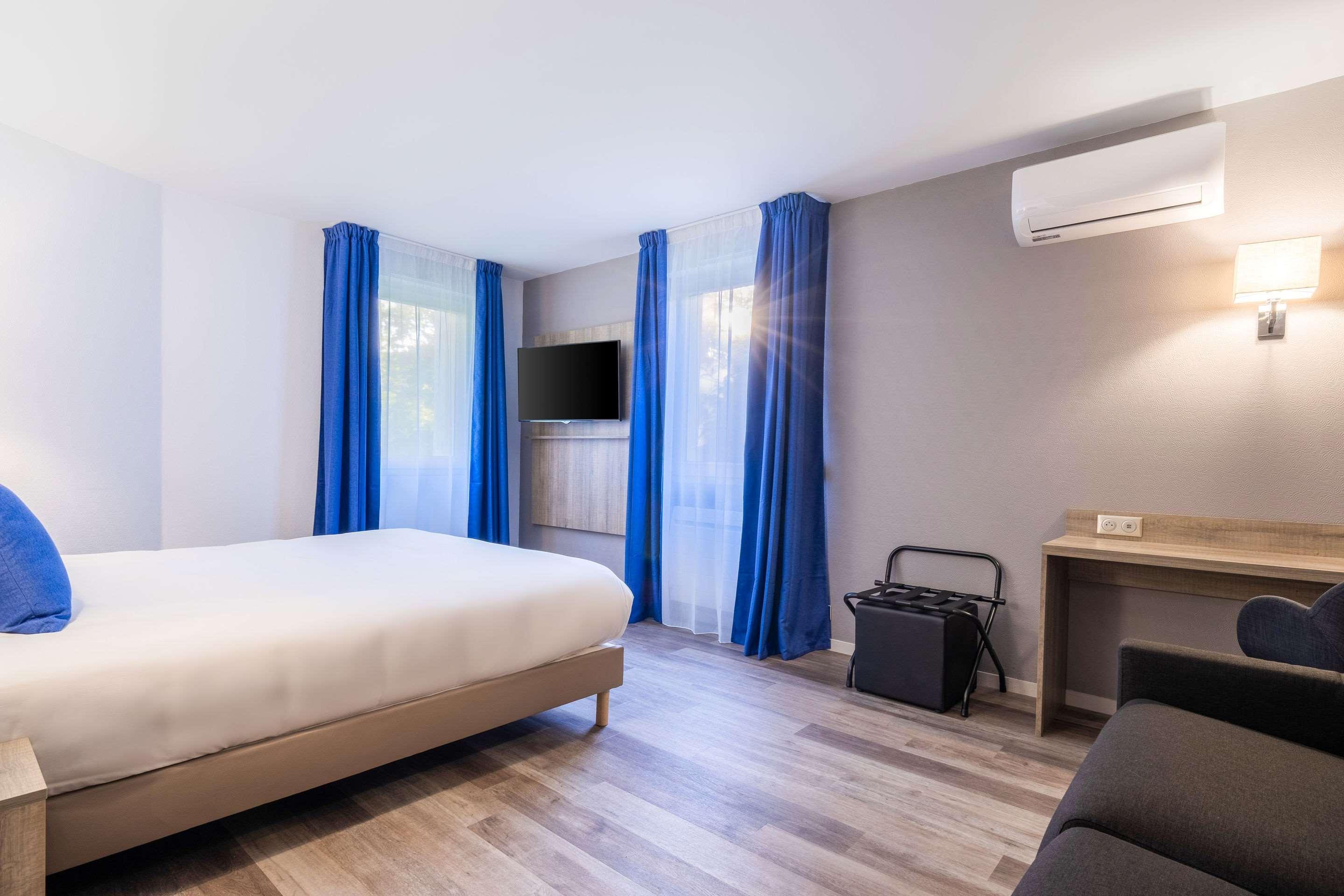 Hotel Le Circuit Le Mans Eksteriør billede