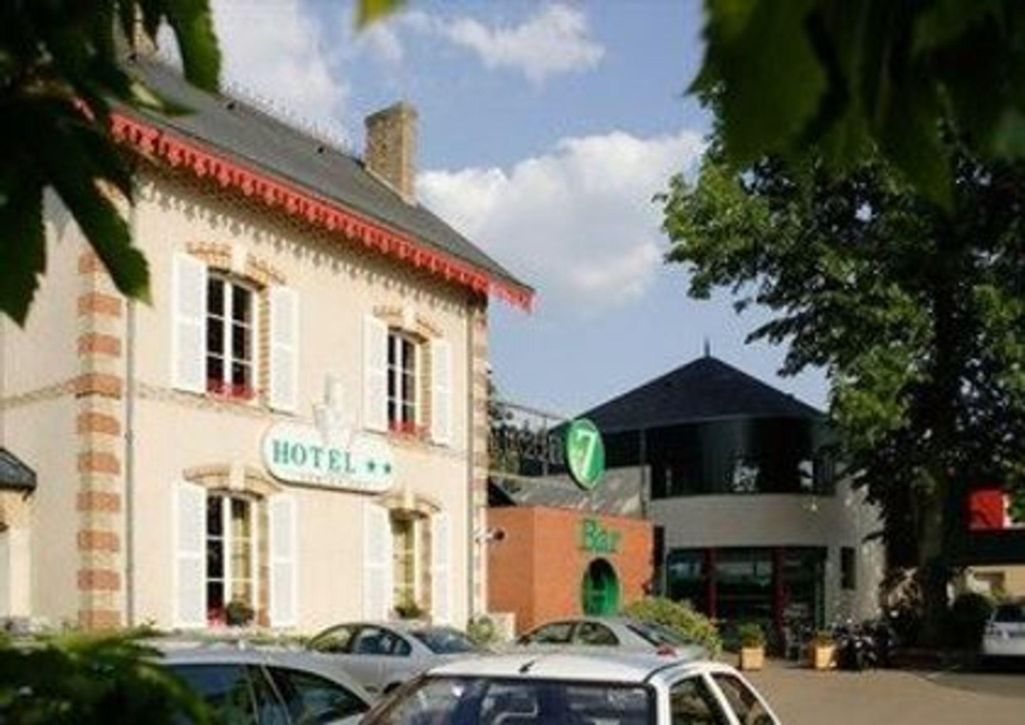 Hotel Le Circuit Le Mans Eksteriør billede